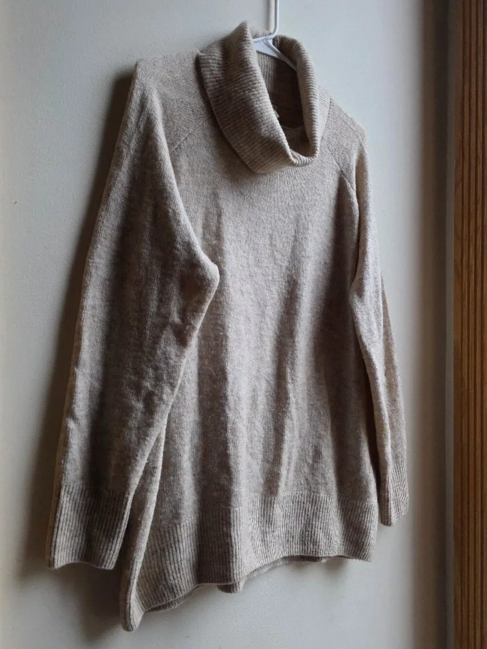 H&M Beige Cowl Neck Sweater Size Medium